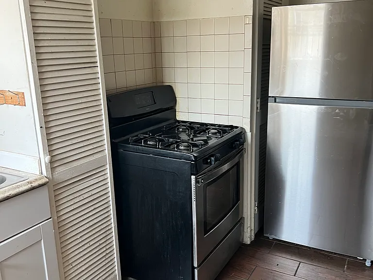 480 Westside Ave #2L — Photo 4