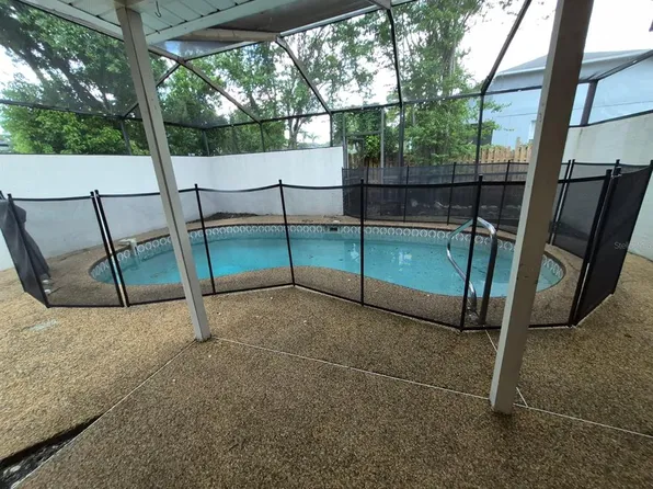 10227 Landmark Dr, Hudson, FL 34667