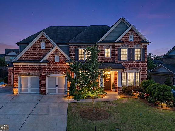 2nd image of 3353 Laurel Leaf Way