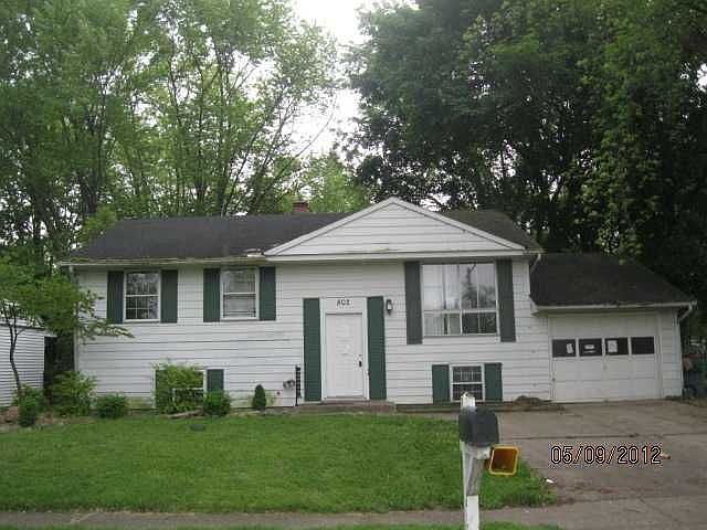 1st image of 802 Brooks Dr