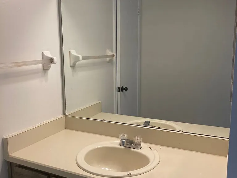 2671 Bentley Dr — Photo 11