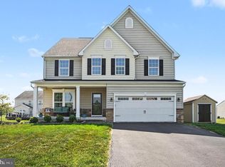 55 Huntsville Dr, Gilbertsville, PA 19525