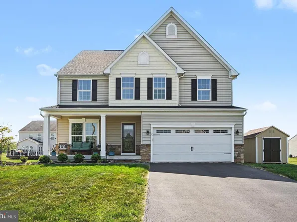 55 Huntsville Dr, Gilbertsville, PA 19525