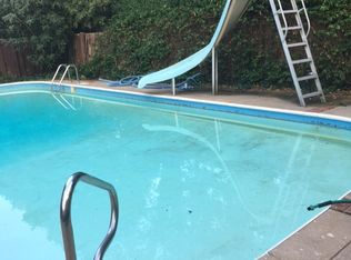 2607 Carlyle Dr, Kalamazoo, MI 49008