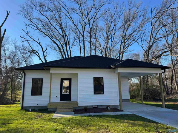 102 N Willow St, Albertville, AL 35950