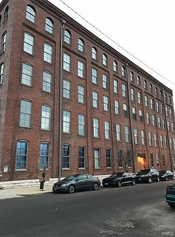1st image of 721 N 17th St APT 301