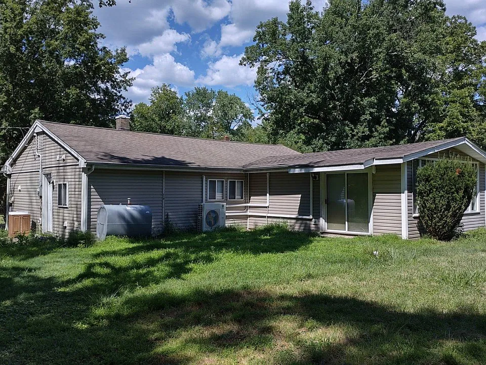 11 Diverty Rd
