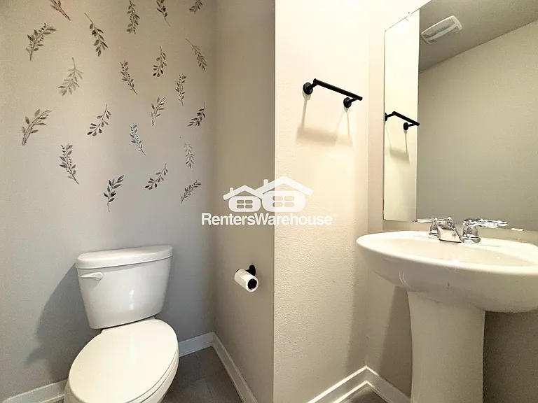 150 Dakota Cir — Photo 16