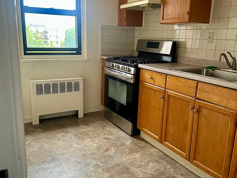 Bright kitchen