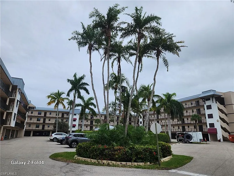 805 River Point Dr #C-307 — Photo 11