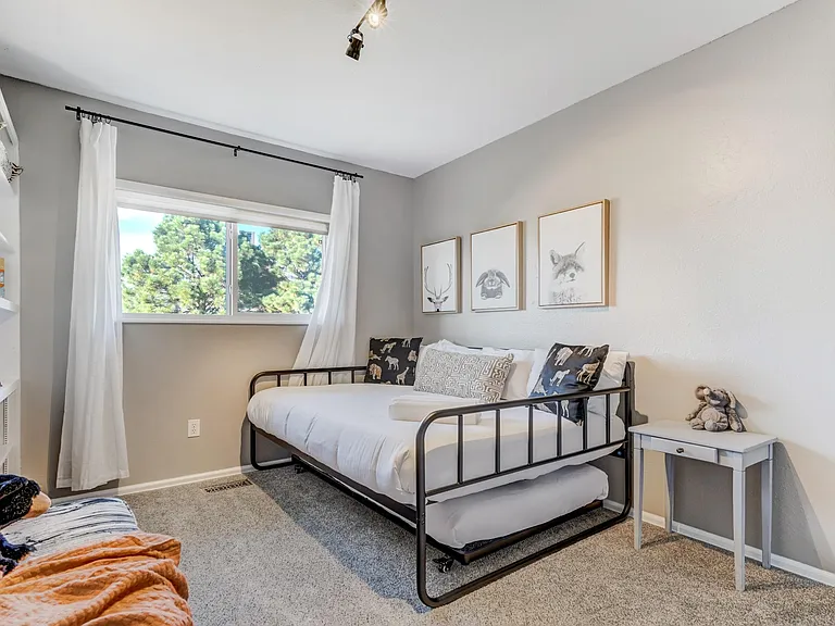 Ptarmigan Ln — Photo 19