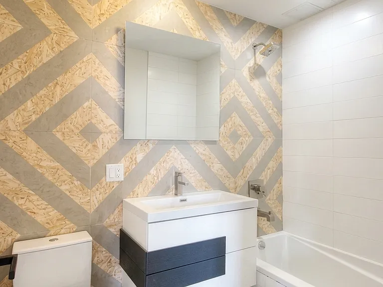 854 Metropolitan Ave #1D — Photo 10