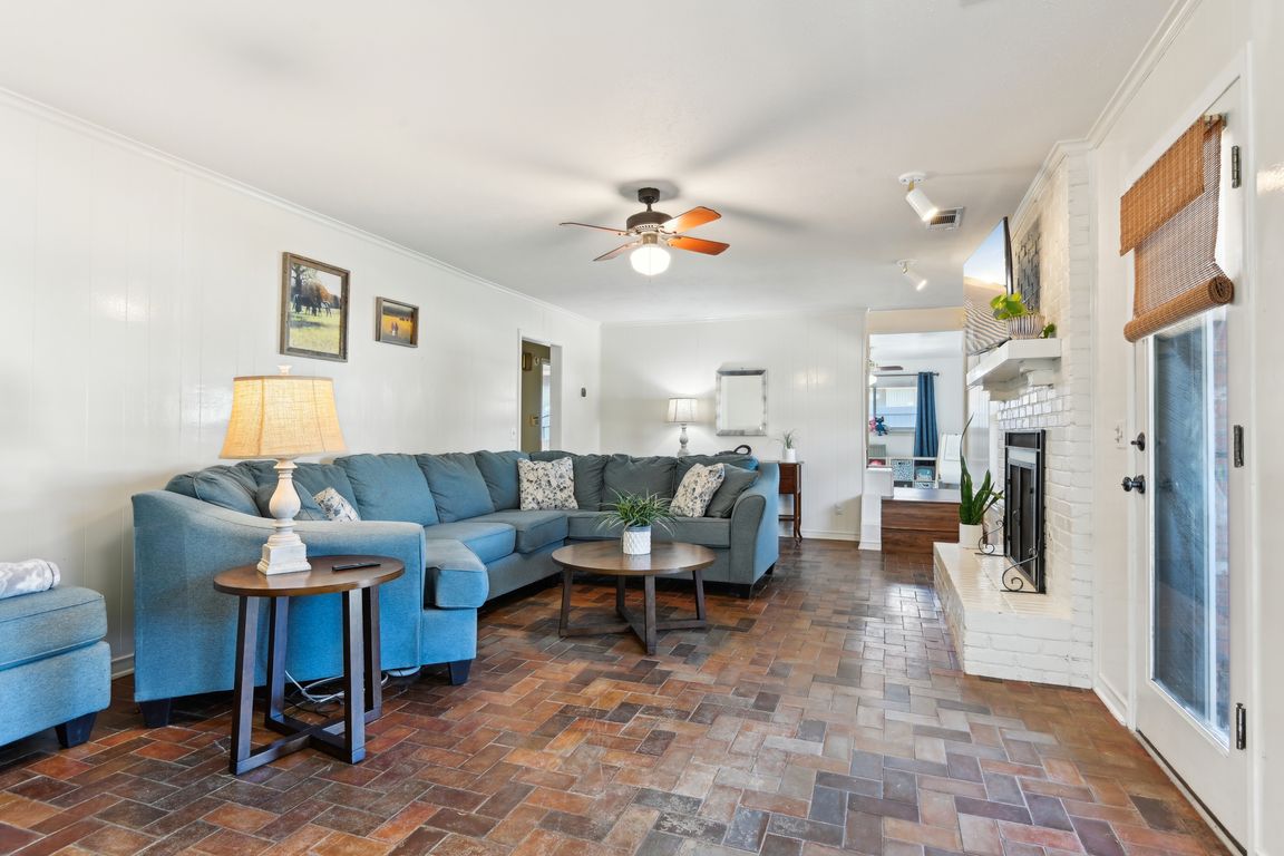 Rockbrook Dr-010.jpg
