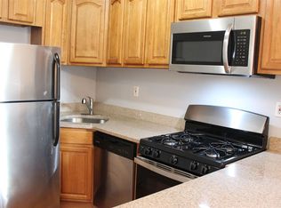 125 Hutton St APT 1L, Jersey City, NJ 07307