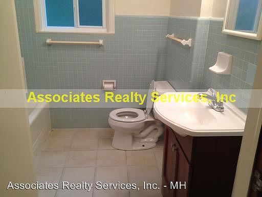 5th image of 2501 NW 6th St APT 2