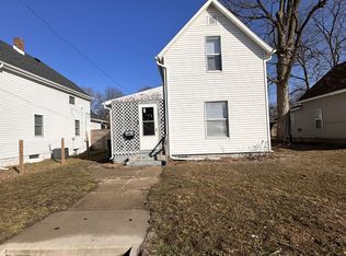 826 E 4th St, Mishawaka, IN 46544