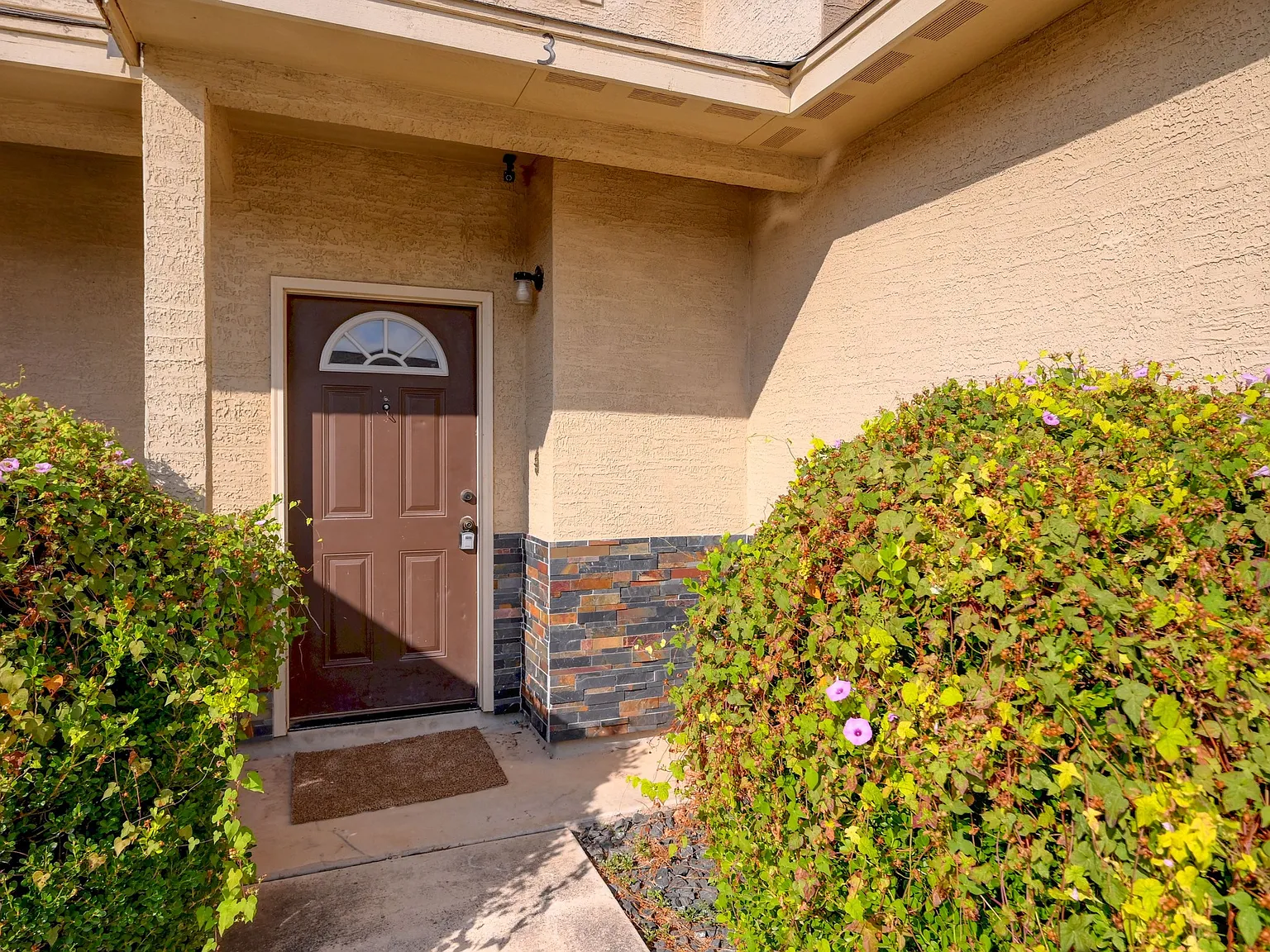 3 bed, 1219 sqft, $1,295 — Photo 4
