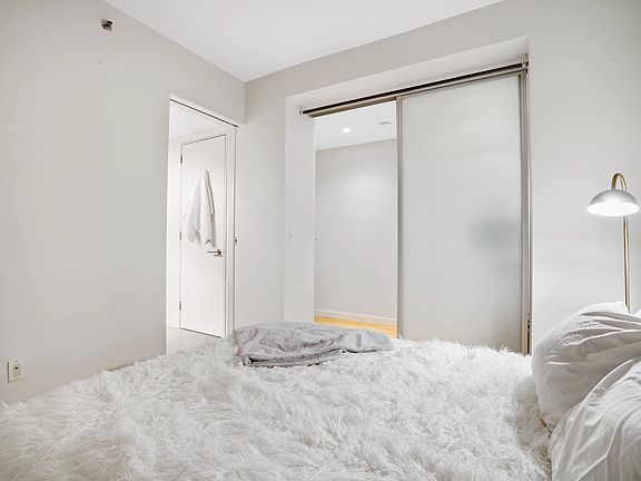 5th image of 425 E 13th St APT 4B