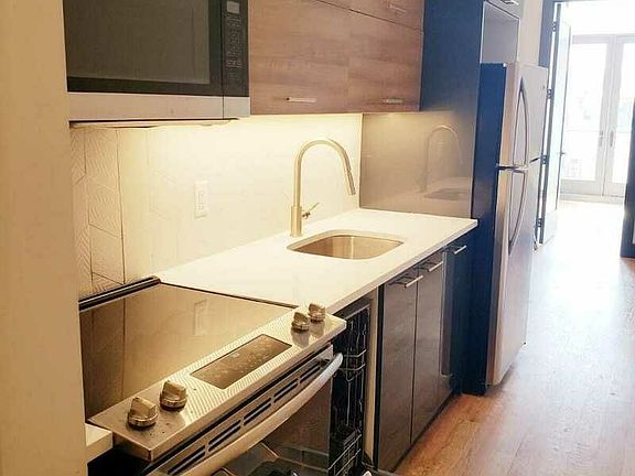 2nd image of 85 Humboldt St #3B