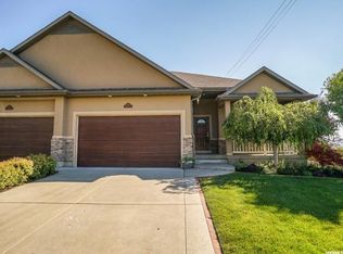 213 Hillside Ln, North Salt Lake, UT 84054