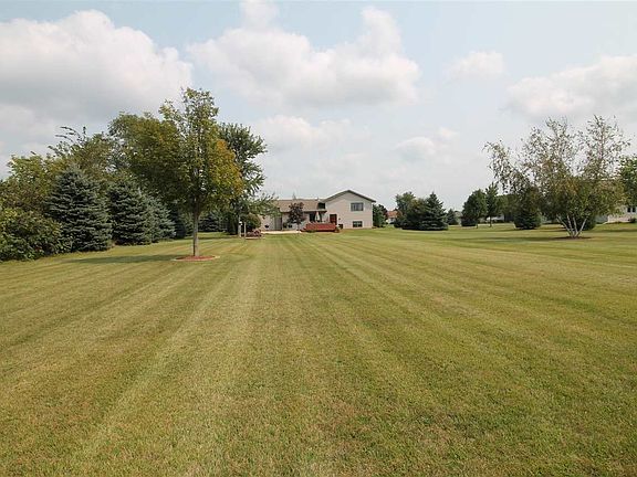3rd image of 4627 N Laura Dr