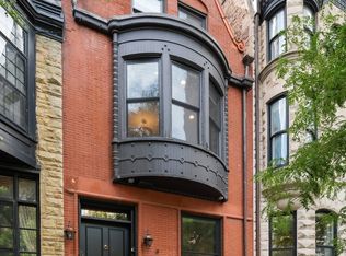 41 E Elm St, Chicago, IL 60611
