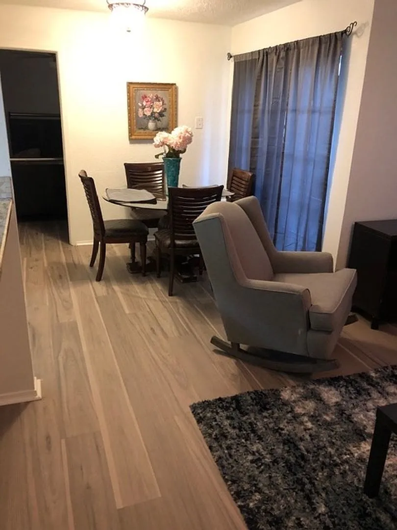 Charming 1BR Condo in Dallas — Photo 2