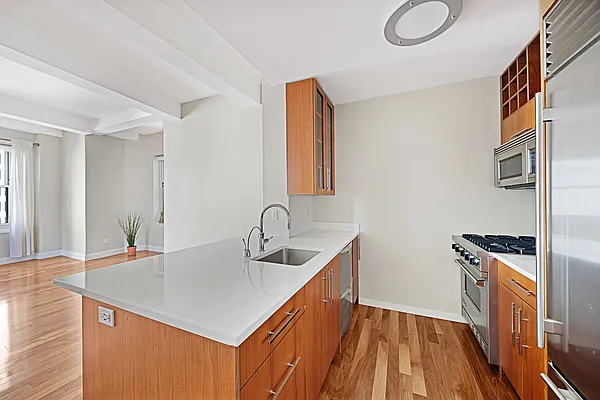 Rented by Compass | media 20