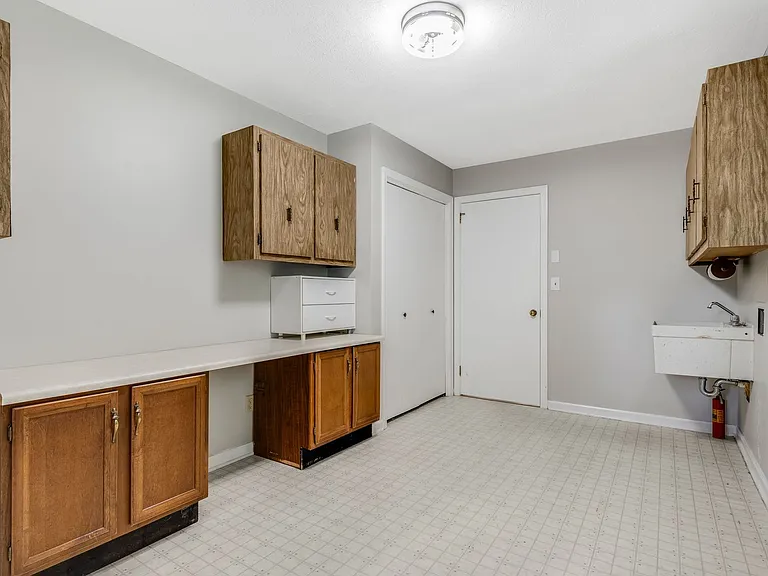 102 Arbor Ln — Photo 17