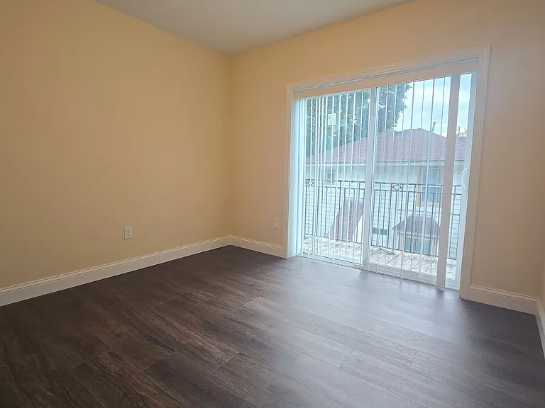 920 N Church St — Photo 13