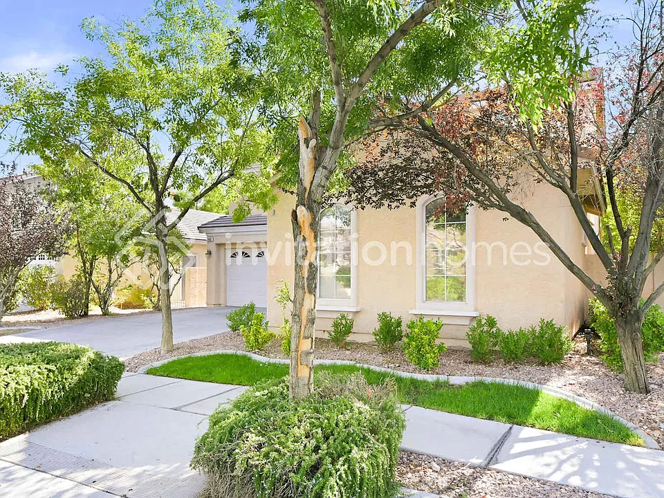 3452 Yellow Cove Ln