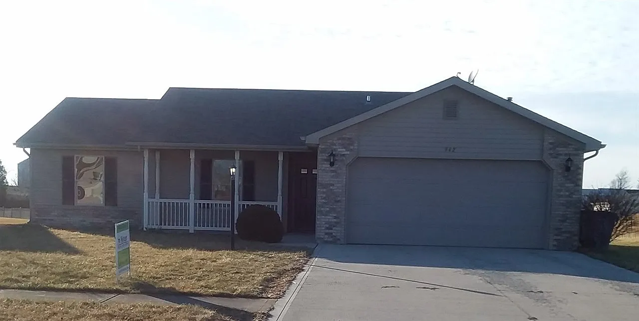 942 S Sommerset Trl photo 1