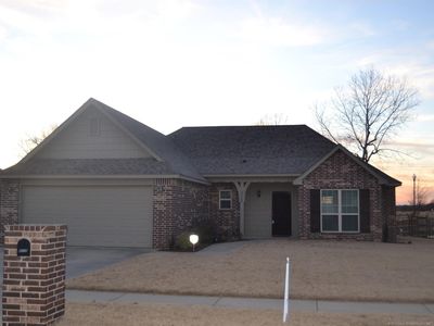 2112 S Russell St, Skiatook, OK, 74070