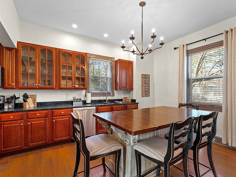 1746 Varina Ave — Photo 16