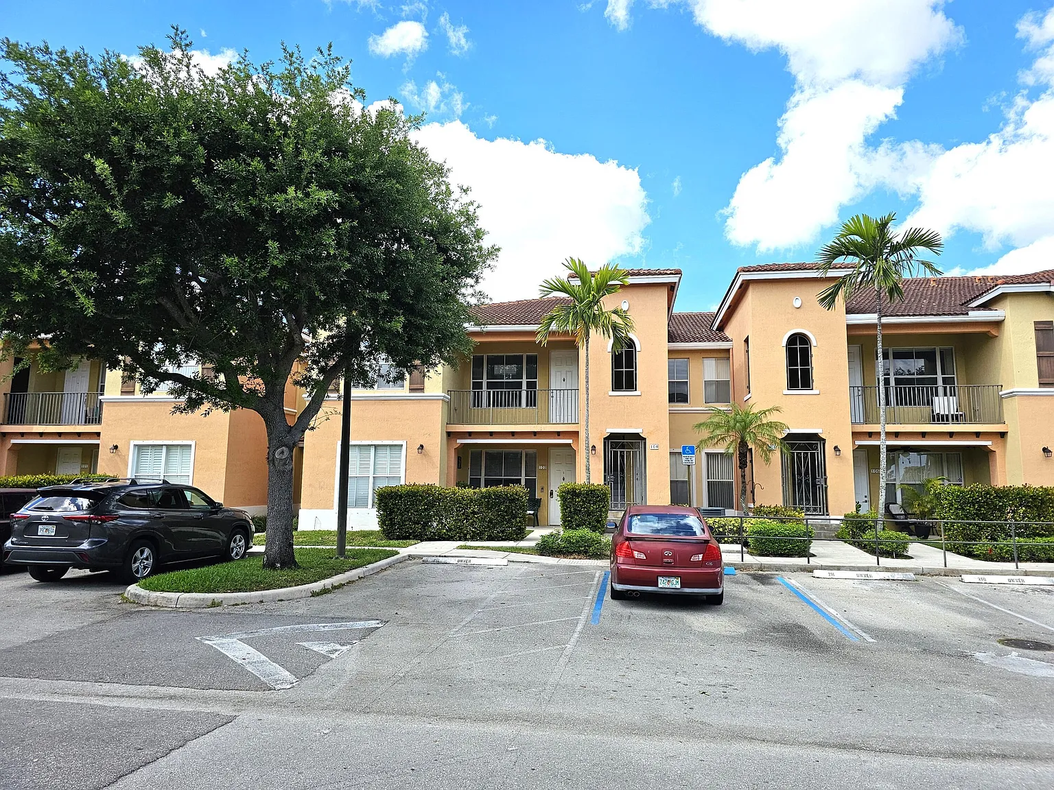 3569 Forest Hill Blvd — Photo 3