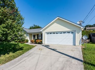 6360 Gary Moore Ln, Powell, TN 37849