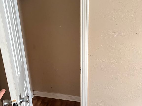 4th image of 5345 NW Oak Ave #4