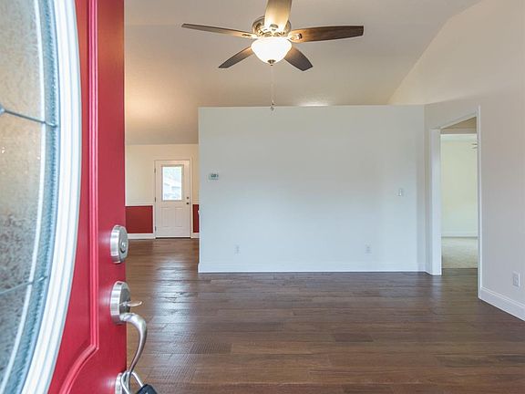 3rd image of 49 Sunny Ct