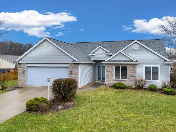 921 Windsor Lake Dr, Fort Wayne, IN 46845