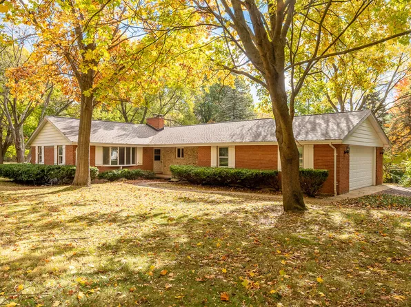 41W803 Town Hall Rd, Elburn, IL 60119