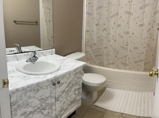 600 White Elm Blvd #9, Waterloo, ON N2V2V2