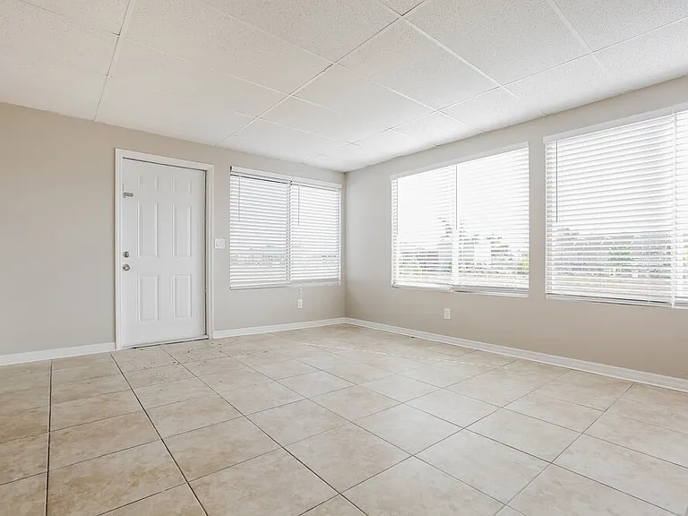 6248 Drucker Cir — Photo 10