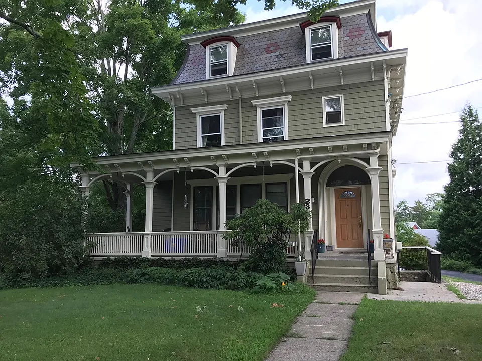 Front of House/Apartments.