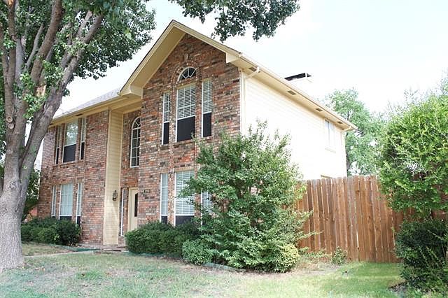 1st image of 2110 Lancecrest Dr