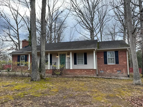 10802 Rollingwood Dr, Fredericksburg, VA 22407