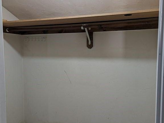 2nd image of 82 Highwood Dr Unit 82
