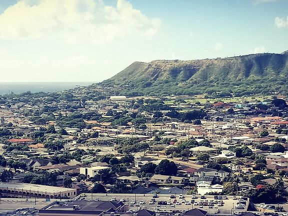 Makai Diamond Head view