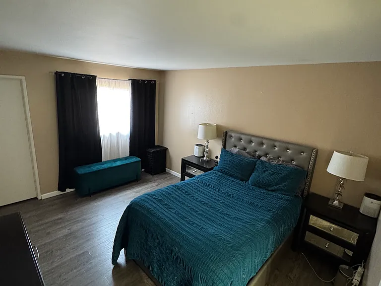 9210 Van Nuys Blvd #9 — Photo 10