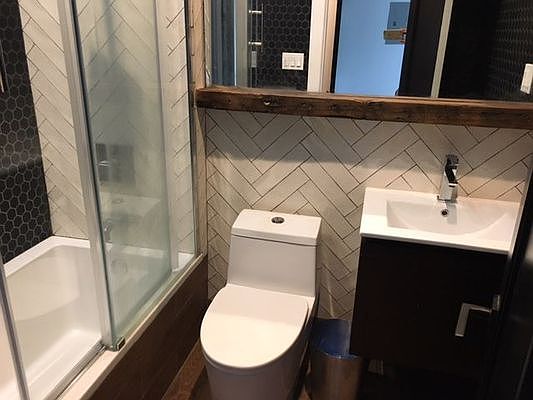 4th image of 150 10th St #4