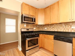 1421 W Winona St, Chicago, IL 60640